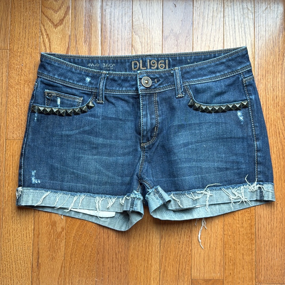 DL1961 Size 26 Jean shorts